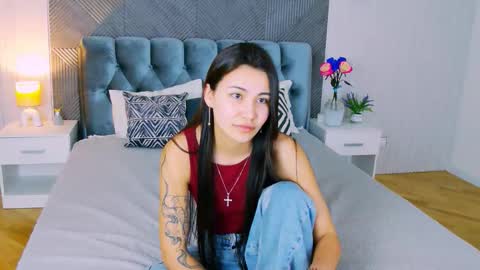 Angela online show from March 11, 2:53 pm