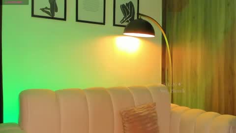 Ambar online show from April 27, 12:52 am