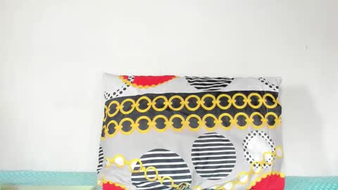 Snapshot of swtt_lilly chatting on October 6, 7:07 pm Lilly online show from October 6, 7:07 pm