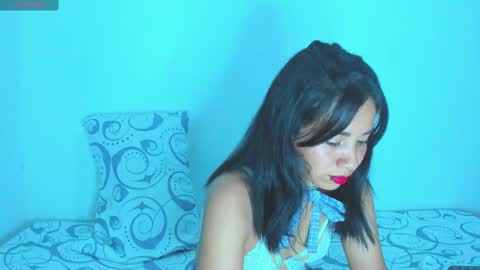 Snapshot of sylphy17 chatting on February 20, 3:12 am sylphy17 online show from February 20, 3:12 am