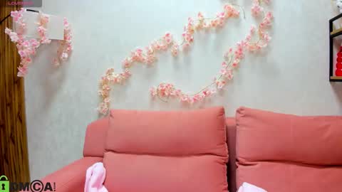 Sylvia online show from September 12, 8:01 am