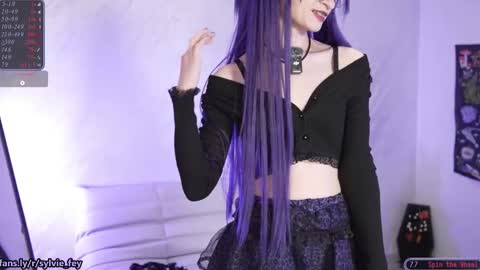 Snapshot of sylvie_fey chatting on September 21, 9:35 pm Sylvie online show from September 21, 9:35 pm