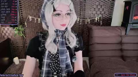 Snapshot of sylvie_fey chatting on February 27, 9:36 pm Sylvie online show from February 27, 9:36 pm