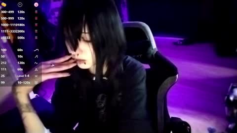 Lina online show from April 23, 3:25 pm