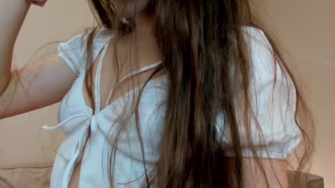 Liv online show from February 5, 7:31 pm