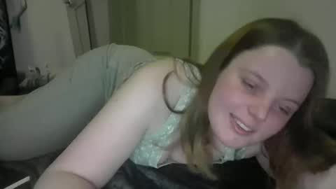 tacyluxe online show from April 22, 8:28 pm