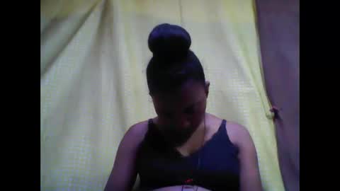 Snapshot of tahiriniah chatting on October 4, 10:10 am tahiriniah online show from October 4, 10:10 am