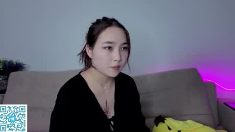 Soo Ying online show from February 7, 8:56 pm