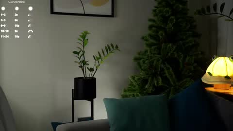 Mia online show from February 20, 1:46 am