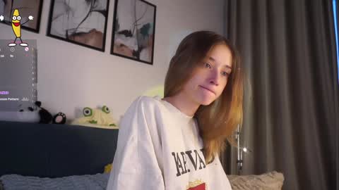 Mia online show from February 2, 1:59 am