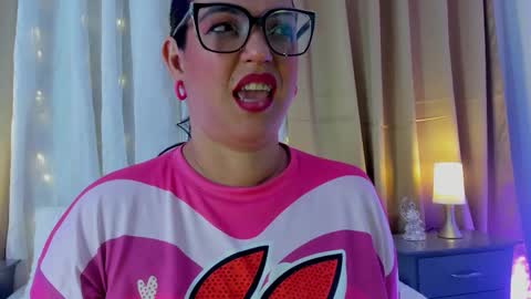 tali  online show from March 29, 8:41 pm