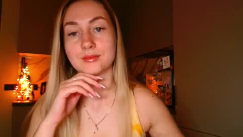  Kira  online show from March 12, 7:44 am