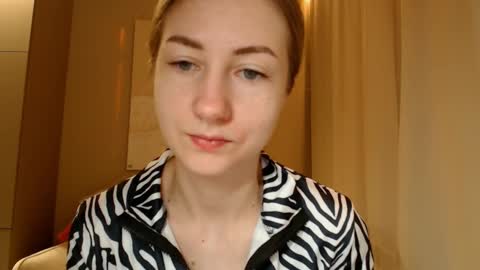  Kira  online show from February 11, 5:58 am