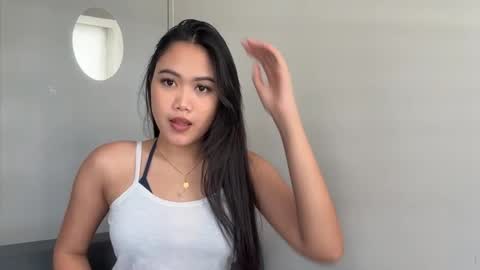 Mia online show from April 21, 2:51 am