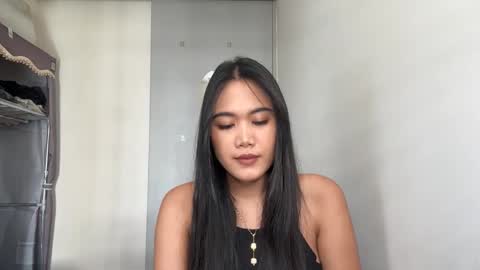 Mia online show from April 19, 3:28 am