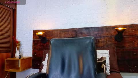 Snapshot of tamara_sanz1 chatting on October 5, 12:10 pm online show from October 5, 12:10 pm