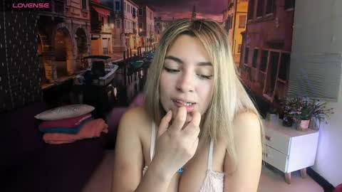 Tamara online show from April 24, 9:50 pm