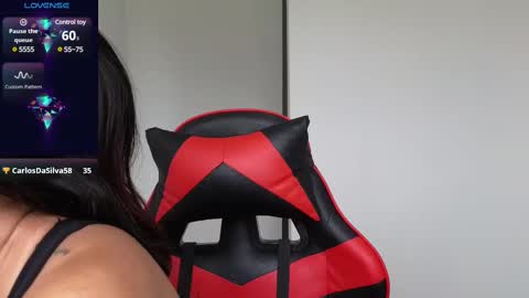 Snapshot of tammyandrade_ chatting on February 11, 6:44 pm tammy  online show from February 11, 6:44 pm