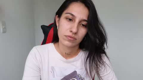 Snapshot of tammyandrade_ chatting on February 8, 4:46 pm tammy  online show from February 8, 4:46 pm