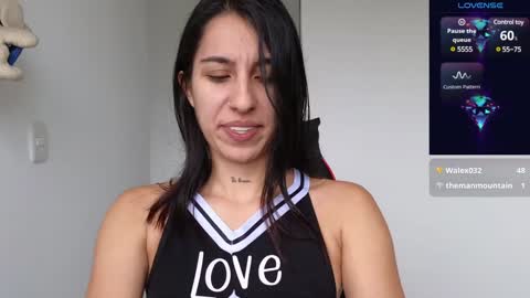 Snapshot of tammyandrade_ chatting on February 4, 2:21 pm tammy  online show from February 4, 2:21 pm