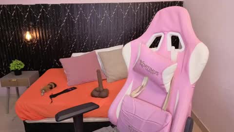 Tammy Lynn online show from April 25, 6:16 pm