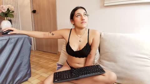 tammys4 online show from November 9, 4:19 am