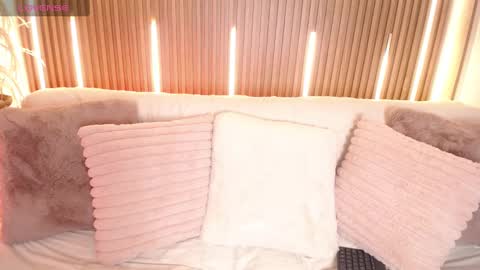 Snapshot of tamyblue_ chatting on October 7, 1:48 pm BLUE online show from October 7, 1:48 pm