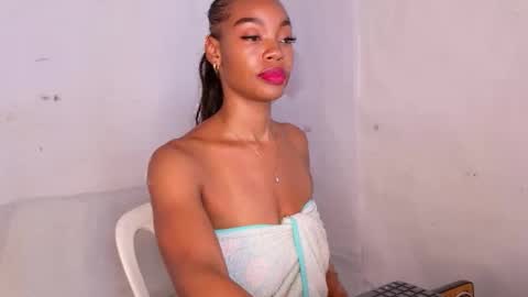 tamylynn online show from April 9, 7:52 pm