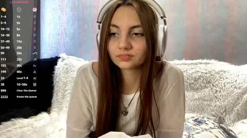 Alice online show from April 23, 12:29 pm