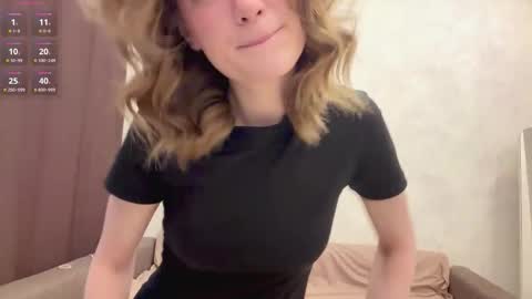 Mia online show from March 27, 1:18 am