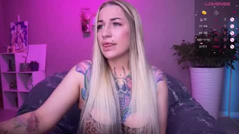Snapshot of tanya_acid chatting on September 19, 6:01 am Tanya acid online show from September 19, 6:01 am