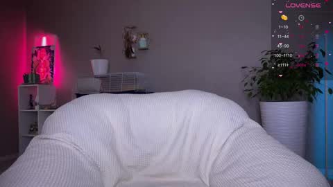 Snapshot of tanya_acid chatting on October 16, 11:35 am Tanya acid online show from October 16, 11:35 am