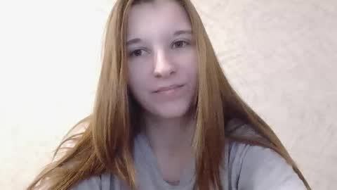 Mia online show from October 20, 8:17 am