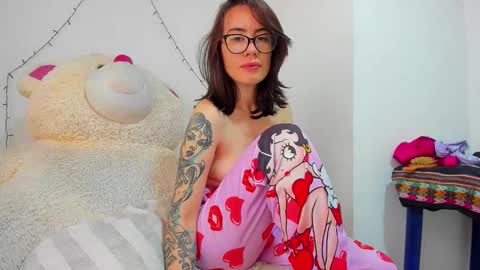 Tara online show from March 12, 12:08 pm