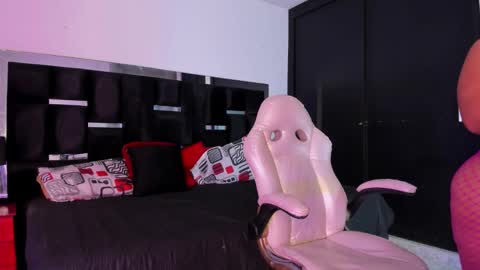 tashasant online show from November 1, 10:14 pm