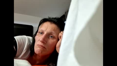 tastypeach6989 online show from May 15, 11:51 pm