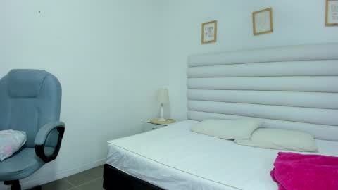 tatiana_arboleda online show from April 28, 3:43 am