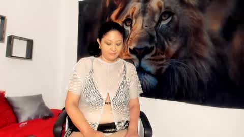 tatiana_sofiaa online show from April 22, 4:37 pm