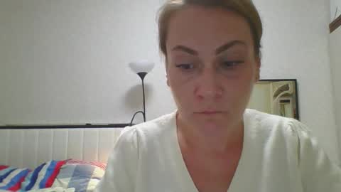 Snapshot of tatiana_xi chatting on September 23, 10:13 am tatiana_xi online show from September 23, 10:13 am