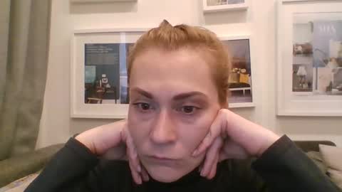 Snapshot of tatiana_xi chatting on September 19, 8:35 am tatiana_xi online show from September 19, 8:35 am