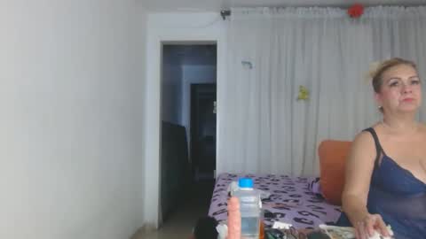 tatiana giraldo online show from April 12, 2:36 am