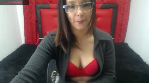 Snapshot of tatianamaturee chatting on December 14, 4:23 am tatiana online show from December 14, 4:23 am