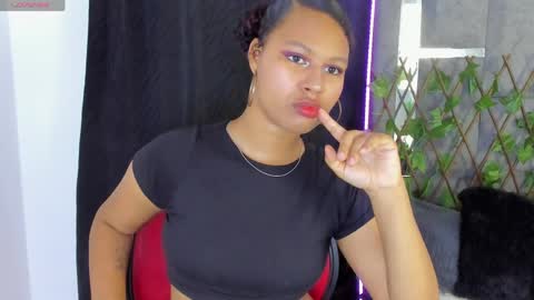 tatianasquirthot online show from April 22, 8:06 pm