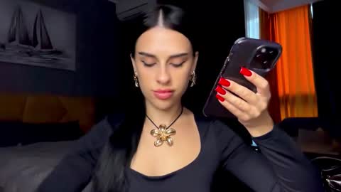 Tati online show from September 26, 11:41 am