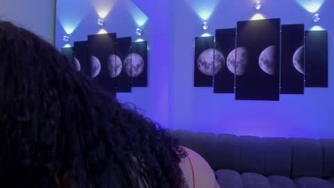 Snapshot of tatii_moon chatting on February 14, 3:43 am Tati online show from February 14, 3:43 am