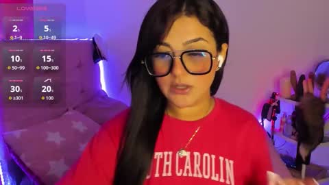 Tatiss online show from October 29, 3:58 pm