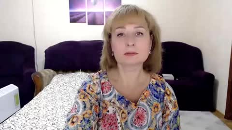 Snapshot of tattease chatting on December 11, 6:52 pm Tattease online show from December 11, 6:52 pm