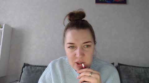 Snapshot of taxxxu chatting on January 15, 7:48 am Diana online show from January 15, 7:48 am