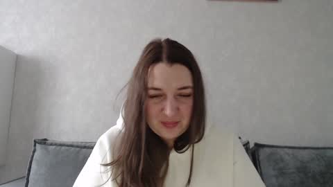 Snapshot of taxxxu chatting on February 7, 11:01 am Diana online show from February 7, 11:01 am