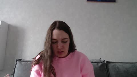 Snapshot of taxxxu chatting on February 6, 10:58 am Diana online show from February 6, 10:58 am